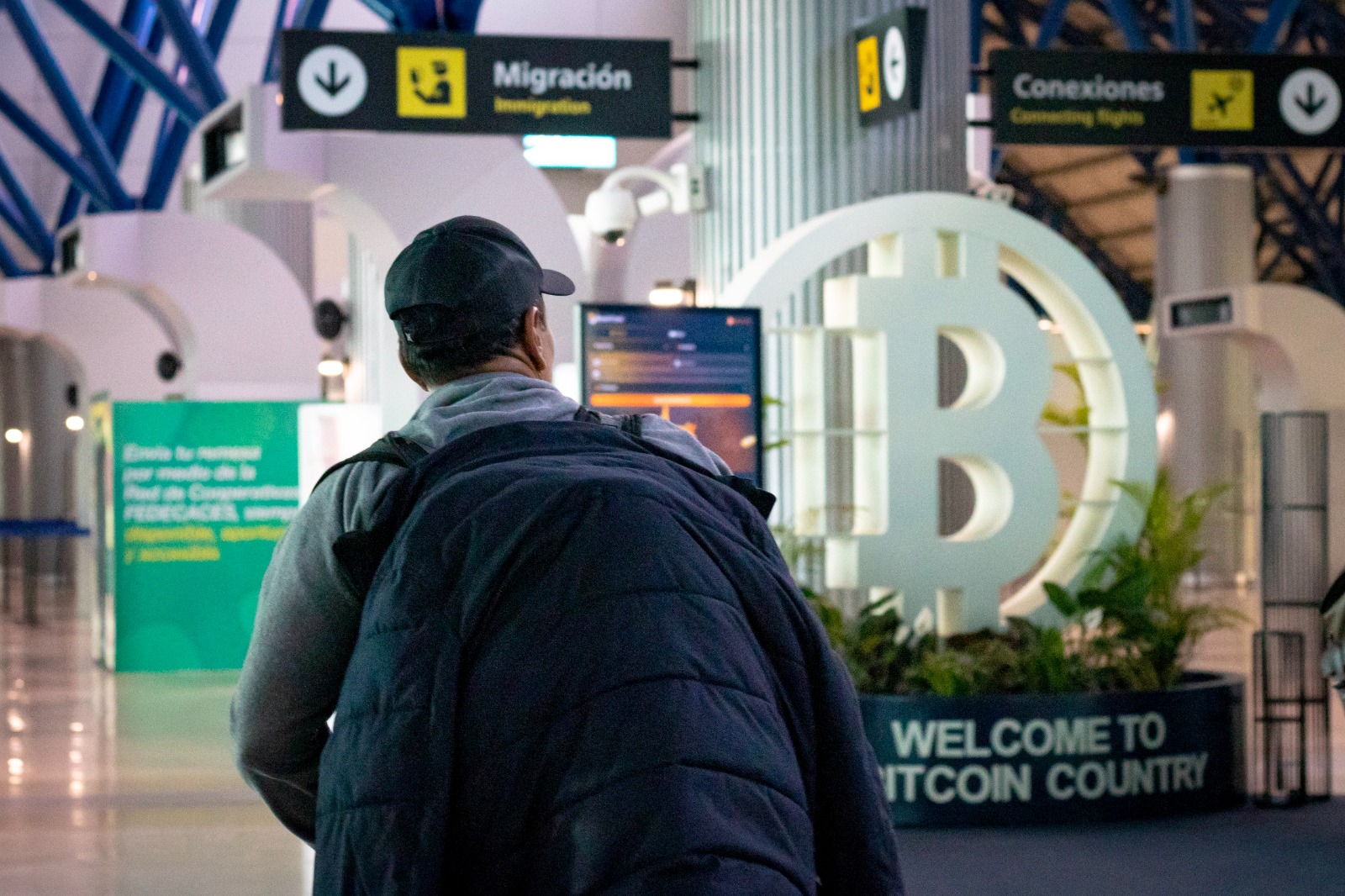 Mercados y Finanzas - El Salvador se prepara para recibir a visitantes  internacionales en Bitcoin Histórico 2025